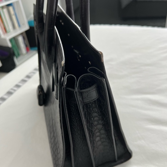 YSL SAC DE JOUR BAG BLK CROCODILE EMBOSSED LEATHER - Picture 9 of 10
